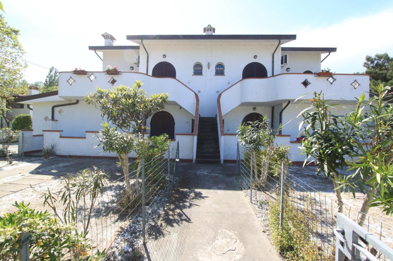 Appennini Villas Lido di Pomposa Kültér fotó